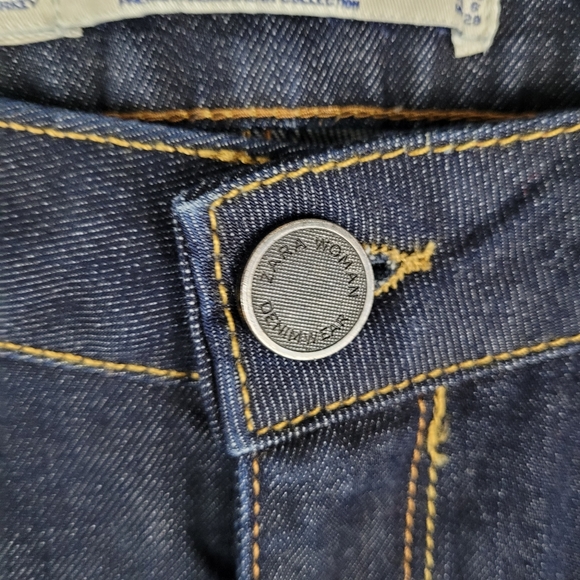 ZARA WOMAN | regular fit medium-dark wash jeans - Picture 5 of 9